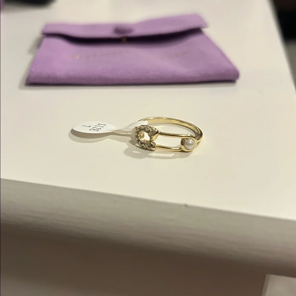 Melinda Maria Gold Ring with Pearl and Simulated Diamonds - Picture 4 of 4